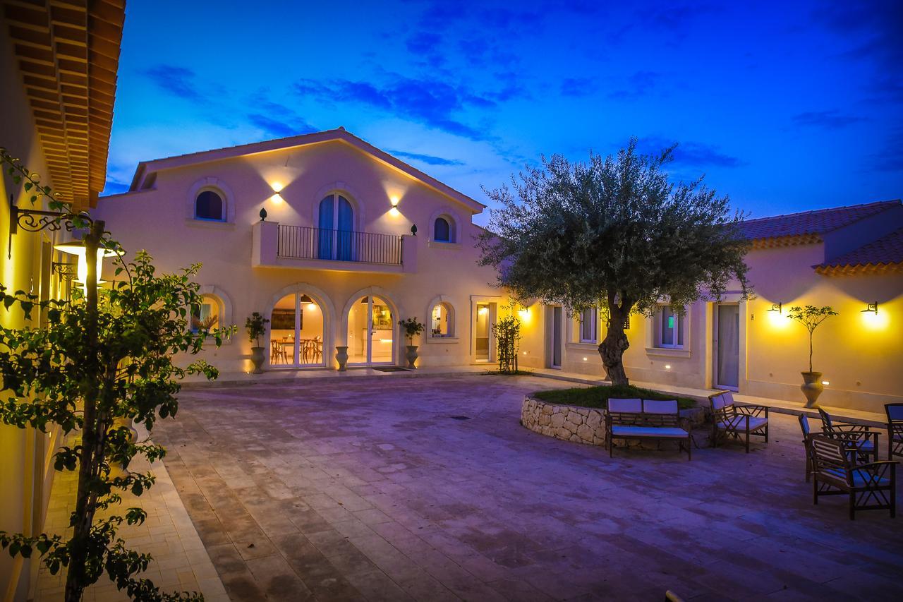 ノート Baglio Genovesi Bed & Breakfast エクステリア 写真
