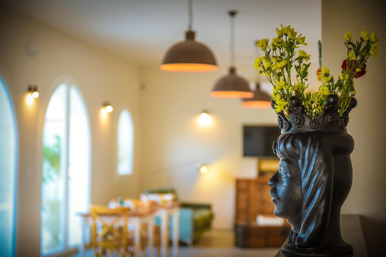 ノート Baglio Genovesi Bed & Breakfast エクステリア 写真